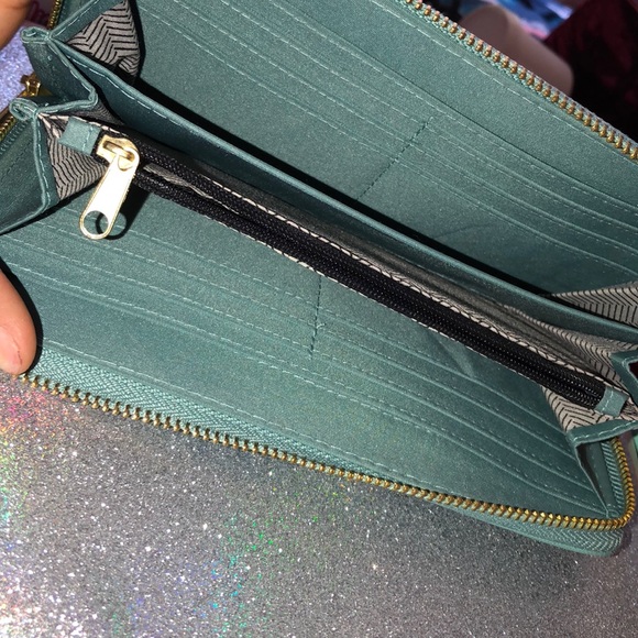 Wallet - Picture 2 of 2